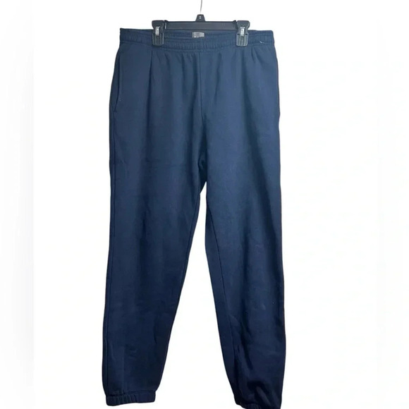 Gap soft jogger pants in perfect condition, worn twice. Size small - Picture 4 of 6